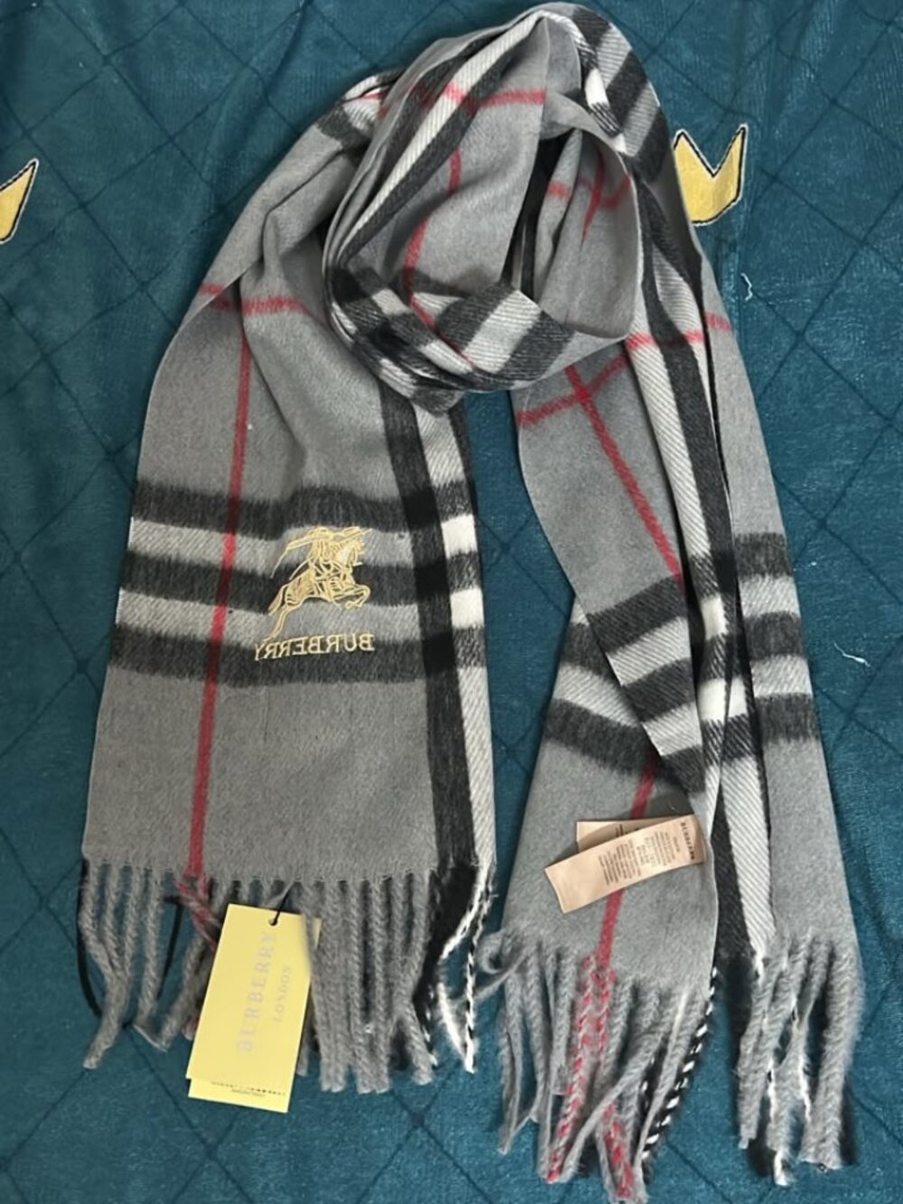 Burberry Scarf - Picture 1 of 3